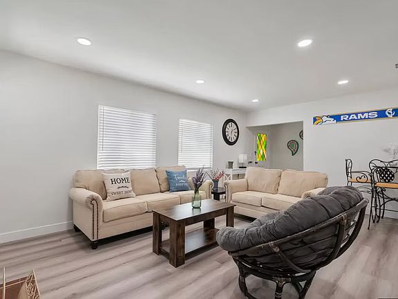 4th image of 1401 Camelia Dr