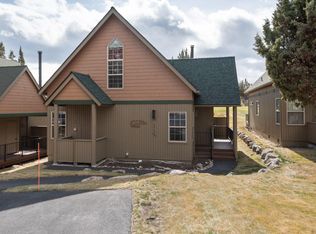 8968 Cliff Swallow Dr, Redmond, OR