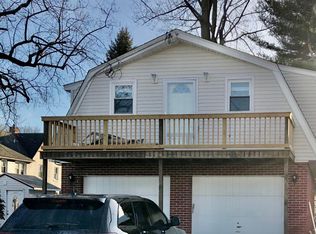 526 Providence St #R, West Warwick, RI 02893