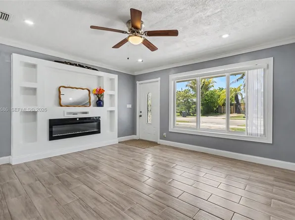 6230 SW 16th Ct, Pompano Beach, FL 33068