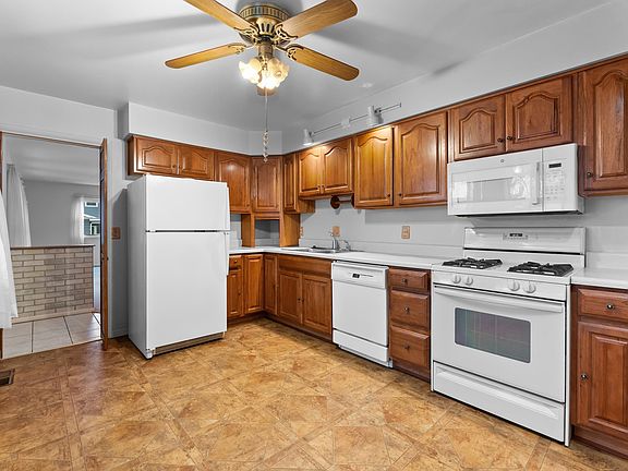 5th image of 4221 Lynwood Ct