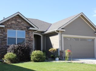 2007 Dublin Ln, Williston, ND 58801