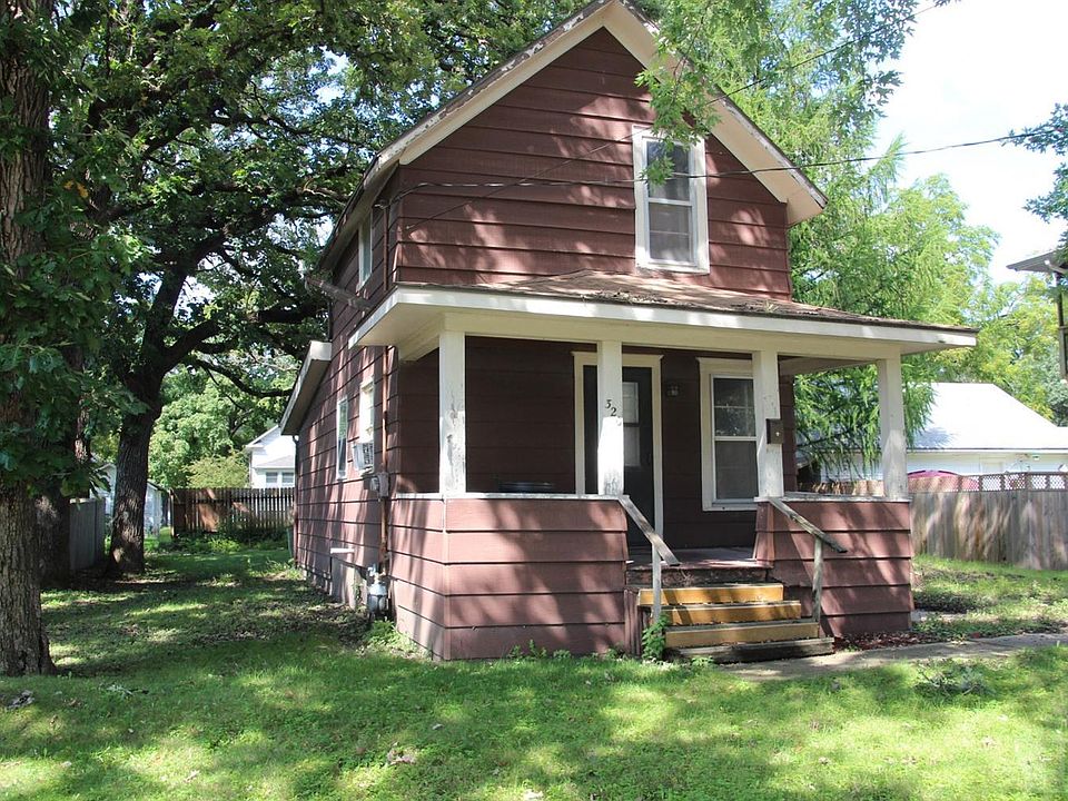 1st image of 320 9th St NE