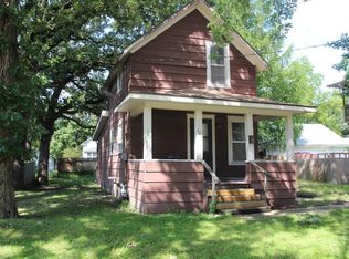 320 9th St NE, Mason City, IA 50401