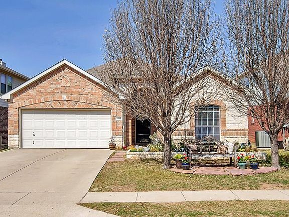 2nd image of 4413 Blooming Ct