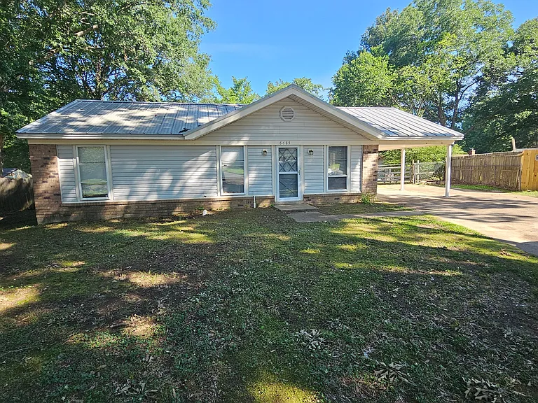 6685 Evergreen Cv — Photo 1