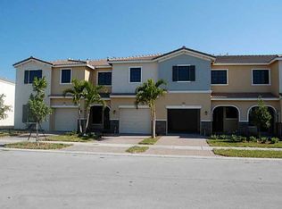 383 NE 194th Ln, Miami, FL 33179