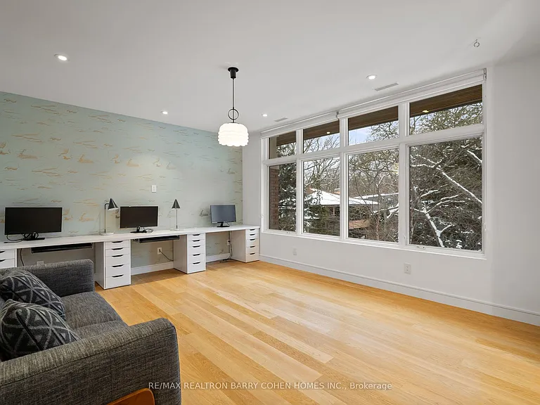 58 Timberlane Dr — Photo 29