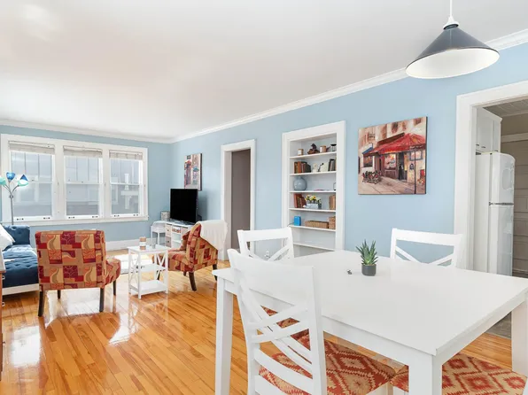 123 Lexington Pkwy S APT 4, Saint Paul, MN 55105