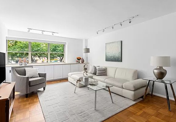 2nd image of 35 Park Ave APT 2D