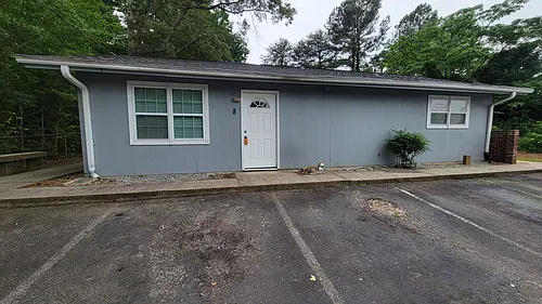 E. North Street, 3008 Photo 1