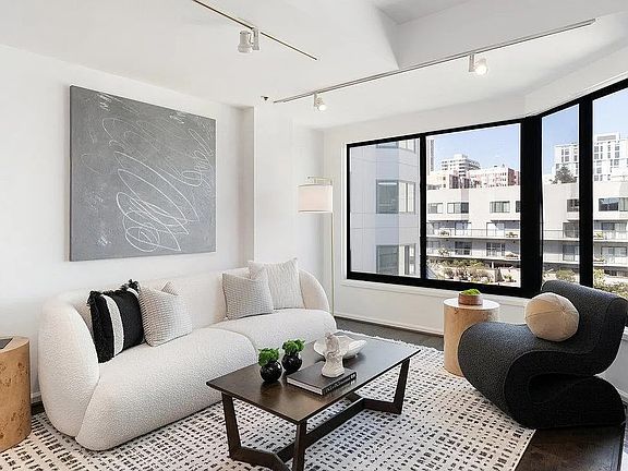 3rd image of 601 Van Ness Ave #5F