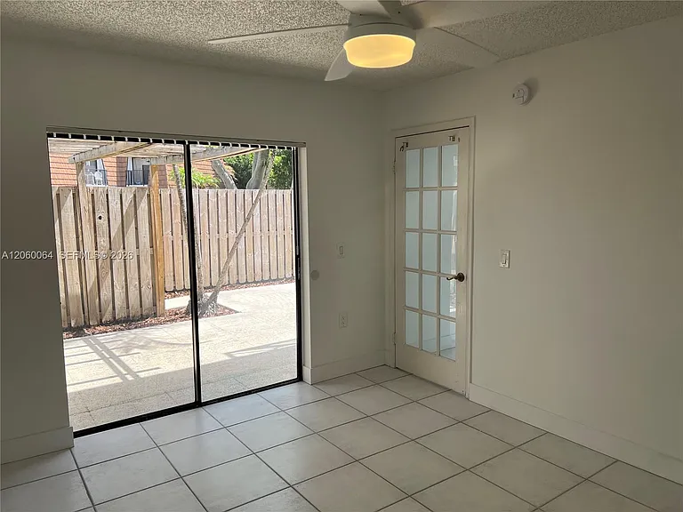 9105 SW 19th Pl #A — Photo 15