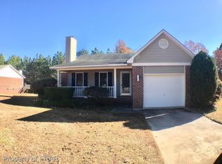 210 Sprucepine Dr, Raeford, NC 28376