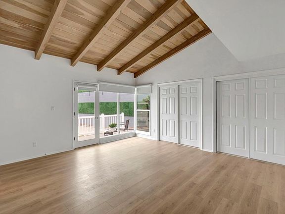 4th image of 6490 La Jolla Scenic Dr S