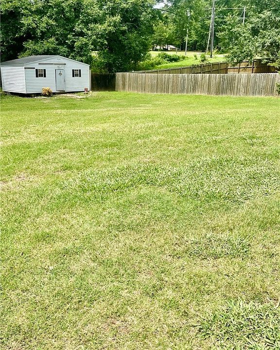 2nd image of 102 Joy Cir