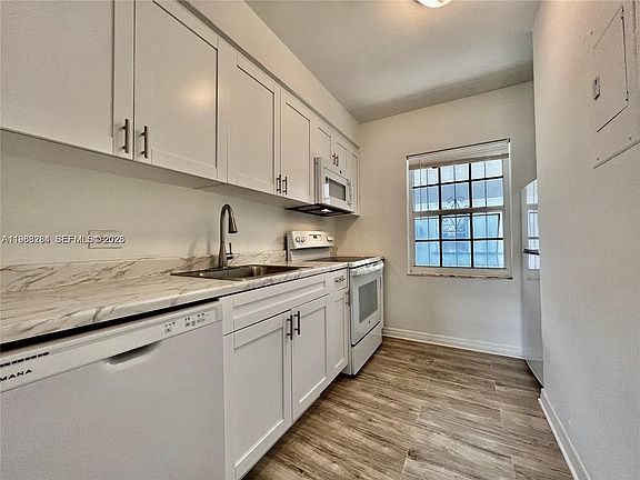 3rd image of 428 NE 82nd St APT 3E