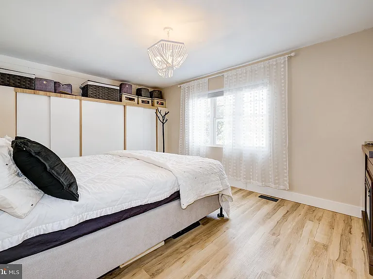 325 Juniper Dr — Photo 31