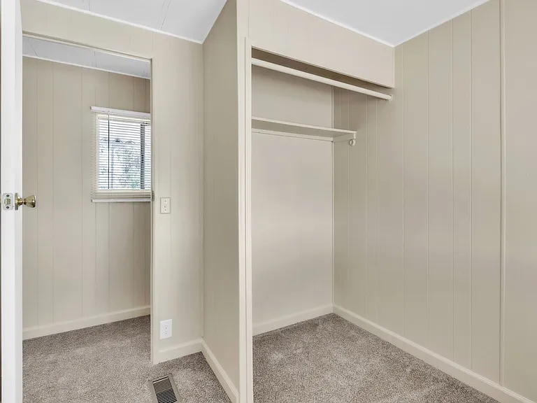 7986 Excelsior Rd — Photo 10