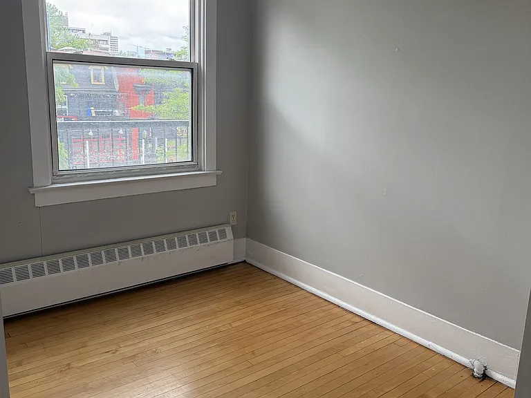 351 Elgin St #B — Photo 18