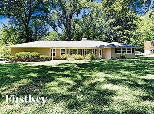 1647 Monticello Dr, Saint Louis, MO 63138
