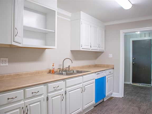 4th image of 1205 Park Ave NW