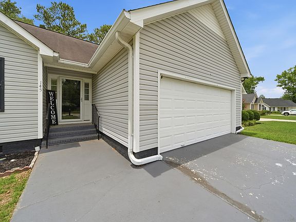 4th image of 145 Pear Ct