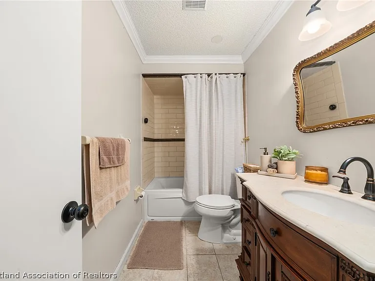 4201 Westminster Rd — Photo 27
