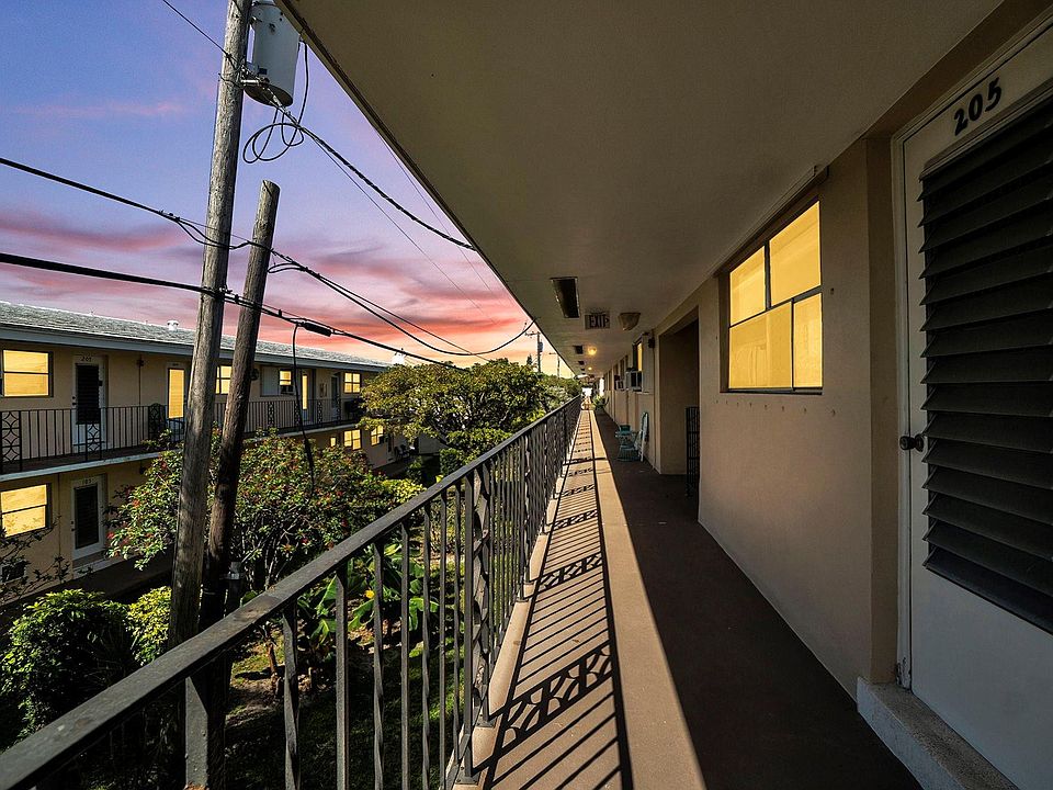 1st image of 2124 NE 56th Court #205