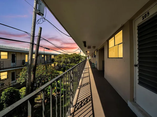 2124 NE 56th Court #205, Fort Lauderdale, FL 33308