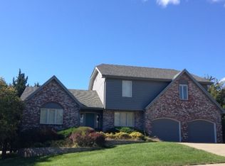 1609 Lisa Ln, Manhattan, KS 66503