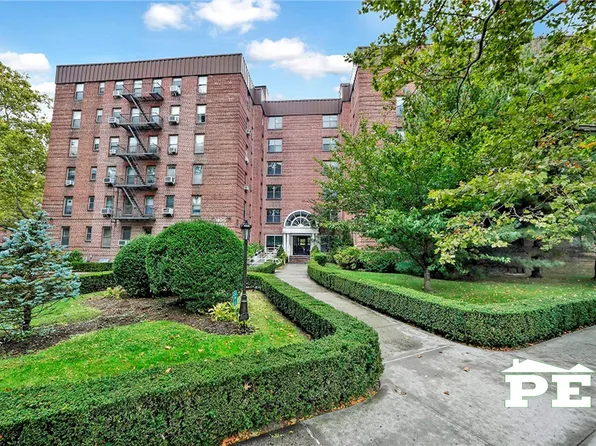 3105 Avenue V image 1 of 26