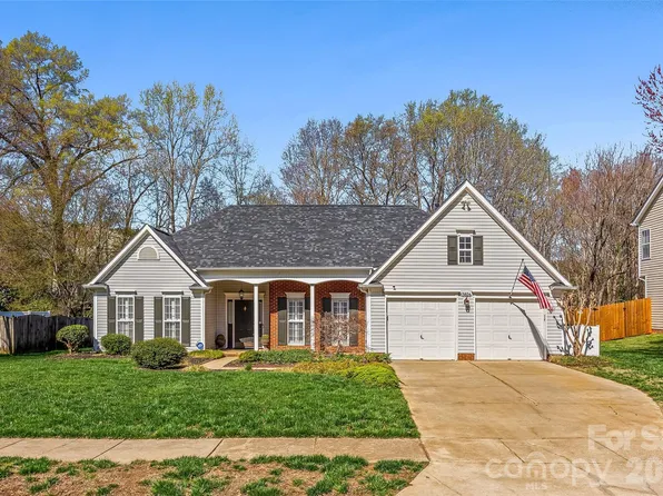 13826 Hatton Cross Dr, Charlotte, NC 28278
