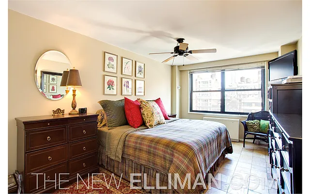 Sold by Douglas Elliman | media 10