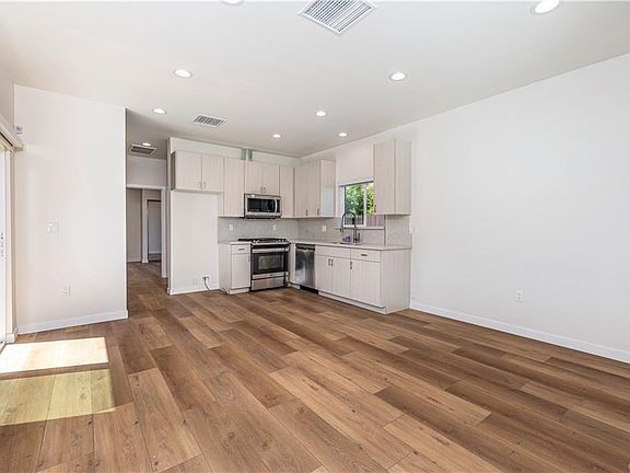 5th image of 19208 Redwing St
