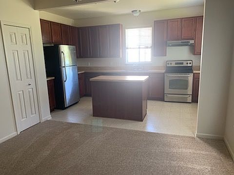2nd image of 2359 Knollwood Dr