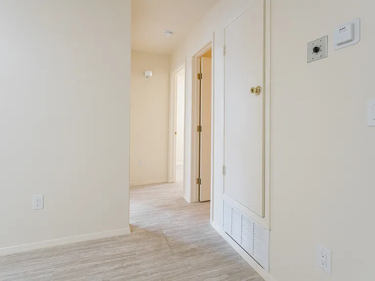 Zodiac Apartments — Photo 21