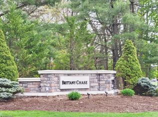 8202 Brittany Dr, Wayne, NJ 07470