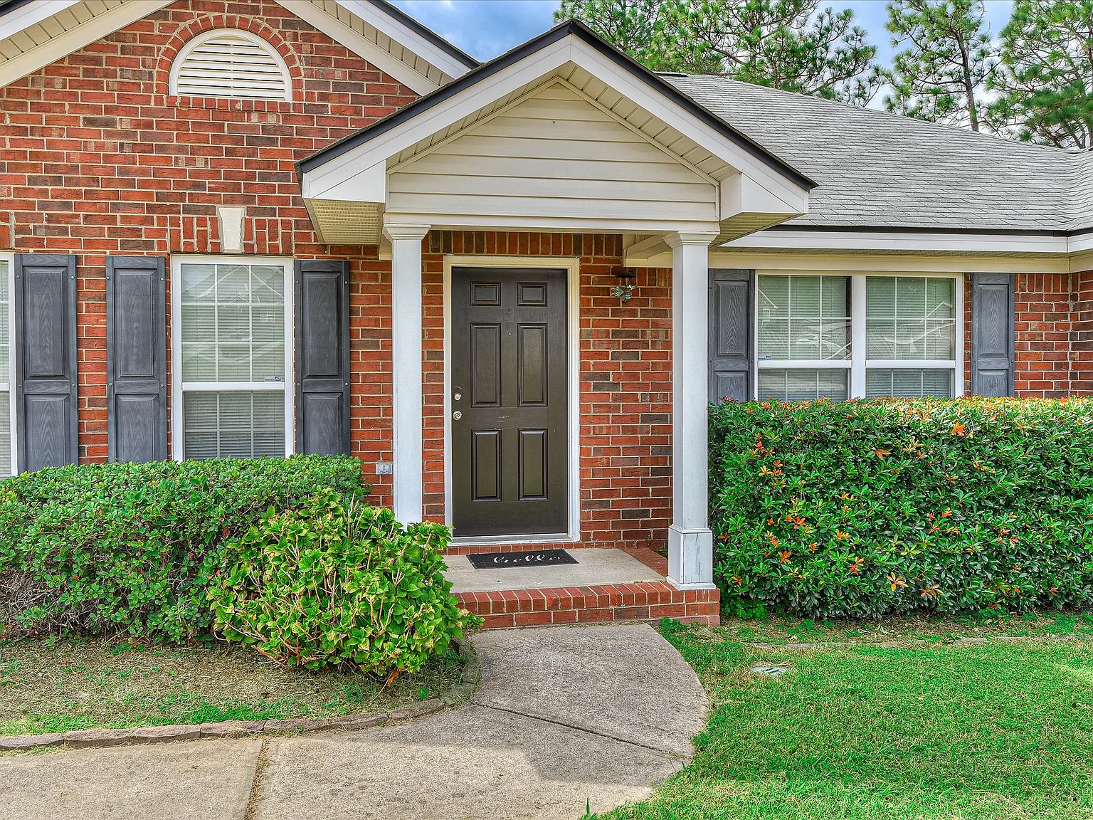 3 bed, 1559 sqft, $1,800 — Photo 4