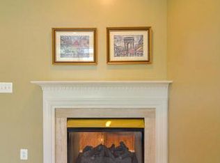 26124 Talamore Dr, Chantilly, VA 20152