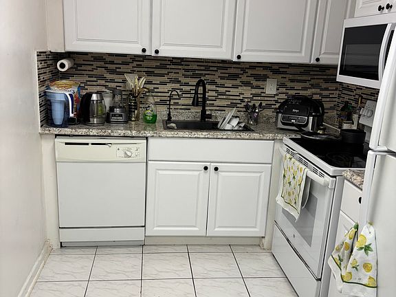 2nd image of 321 Brighton H