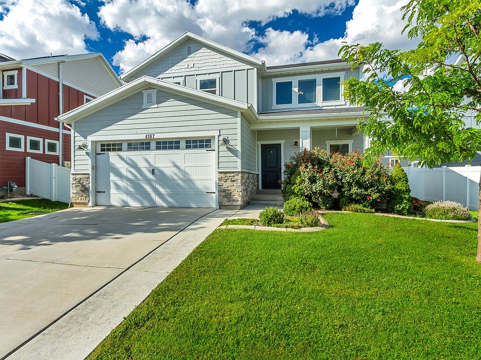 1st image of 4367 E Golden Oak Ln