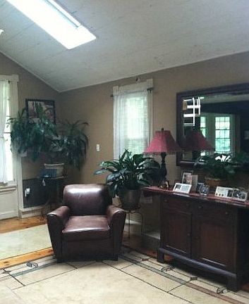 3rd image of 1415 Hallock Ave