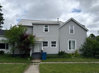 120 N Lincoln St, Howard City, MI 49329
