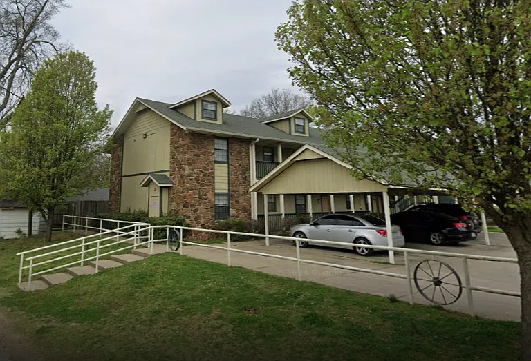 SouthGate Inn — Photo 1