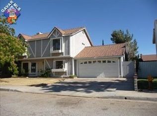 1902 Simsburry St, Palmdale, CA 93550