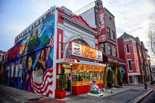 U Street dining, nightlife, and entertainment