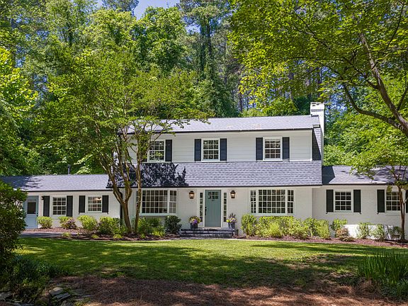 3rd image of 60 Kimberly Dr