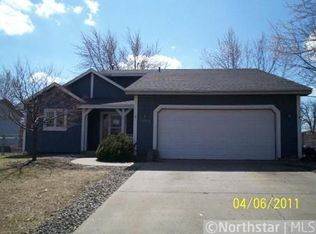 11000 Rhode Island Cir N, Champlin, MN 55316