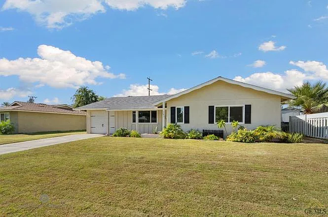 701 Cherry Hills Dr — Photo 22